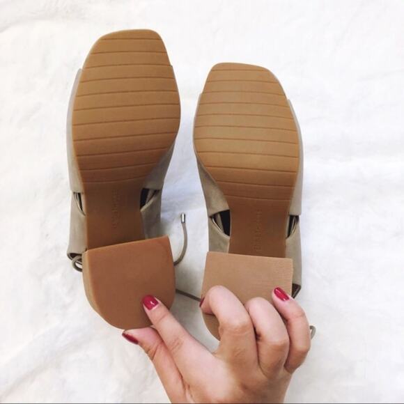 Kenneth Cole Cream Katarina Lace-Up Block Heel Sandals - Picture 7 of 8